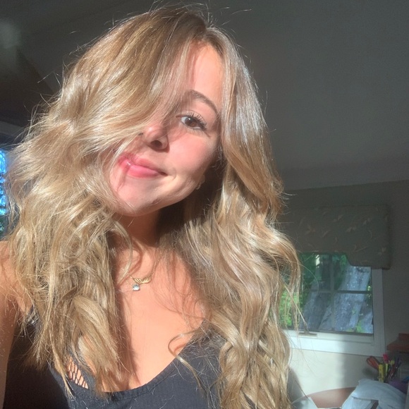 ⚡️ABOUT ME⚡️ - Picture 3 of 3